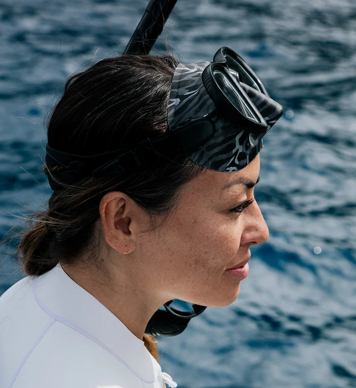 Máscara de silicona estampada de bajo volumen Tiger Shark