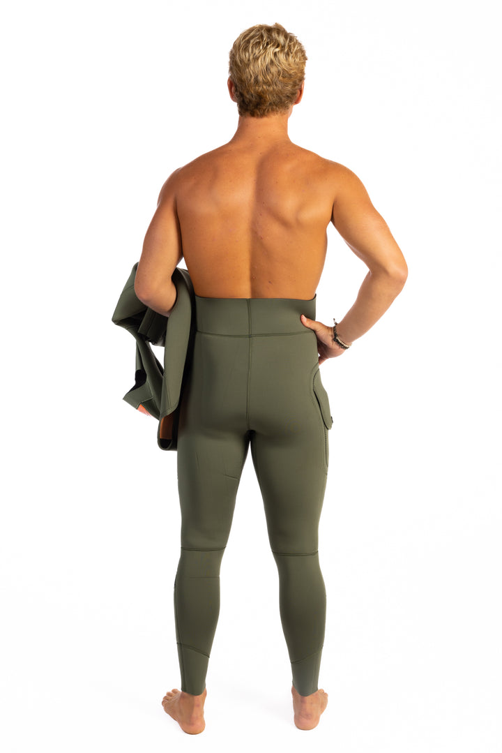 ชุดเวทสูทผู้ชาย Ranger Green Essentials Pro